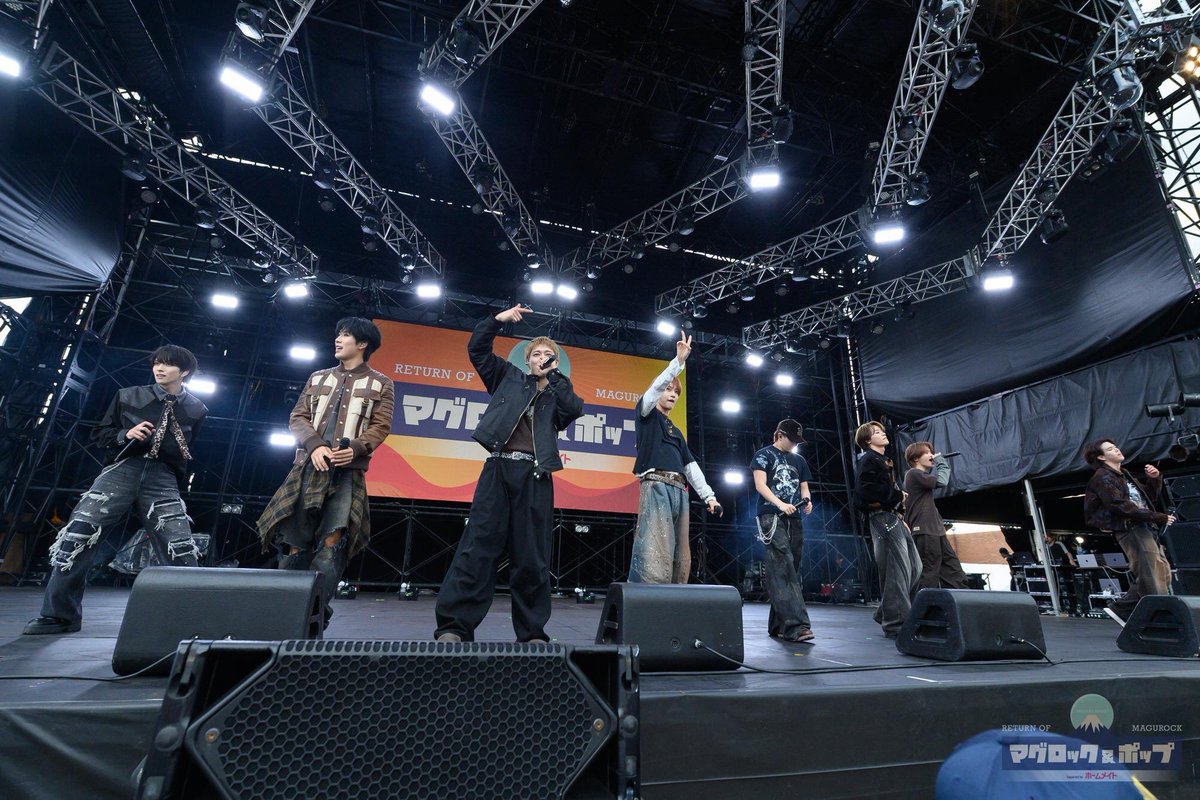 magurofujisonic's tweet photo. LIVE PHOTO - DAY1📸✨
Oct 3 Sat.🗻

MAZZEL⚡

@mazzel_official

その他の写真も公式サイトのPHOTO GALLERYで公開中！
https://t.co/sqPfFW4tlU

#magurockpop
#マグロックポップ

📷 by Terumi Fukano https://t.co/cfVQFFEtTF
