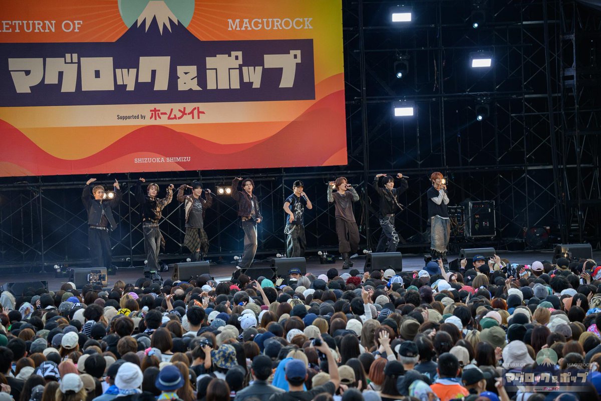 magurofujisonic's tweet photo. LIVE PHOTO - DAY1📸✨
Oct 3 Sat.🗻

MAZZEL⚡

@mazzel_official

その他の写真も公式サイトのPHOTO GALLERYで公開中！
https://t.co/sqPfFW4tlU

#magurockpop
#マグロックポップ

📷 by Terumi Fukano https://t.co/cfVQFFEtTF