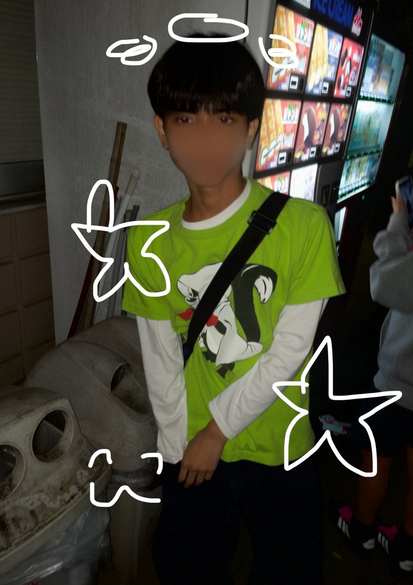 0qllz's tweet photo. 中2 https://t.co/JdLgkZK9Hi