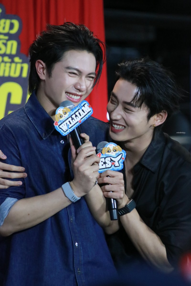 _onmindmine's tweet photo. โอ้ยตกใจหมด พี่เอสมากอดวิลเลี่ยมเยยน้ะ 👀🫂💖 

#YouManiacSeriesEP6 
#WilliamEst 
@Williamjkp1 @EstRvp https://t.co/JftlgElIHe