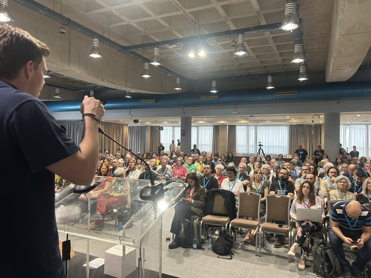 JordiGraupera's tweet photo. Parlem del model de la Bressola a la Catalunya Nord, del model d'Euskadi, i del País Valencià. @alhora_cat https://t.co/SQ6XgIhf0U