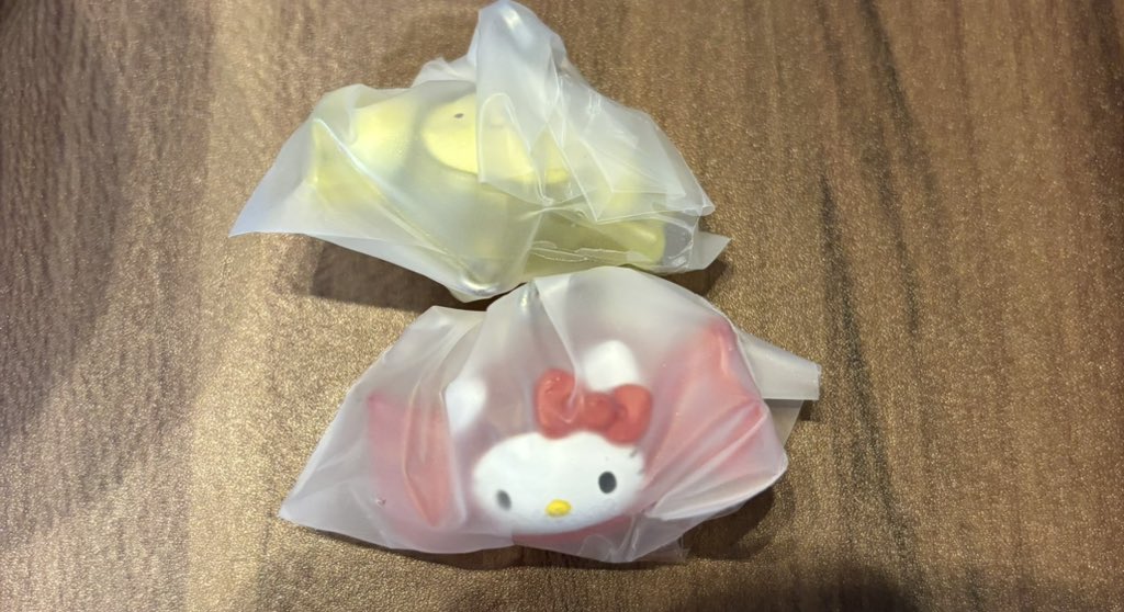 mty_kep's tweet photo. 交換　サンリオ　つながるキャンディチャーム

【譲】ハローキティ、ポムポムプリン
【求】シナモロール(シナモン)

郵送または大阪市内の手渡し希望
お気軽にお声がけください。 https://t.co/tE9WGTIH8R