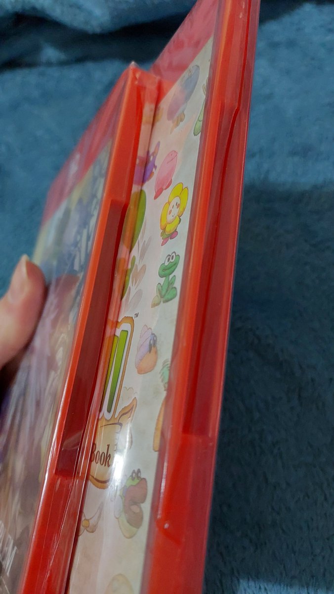 AcoyShujo's tweet photo. ALERTA PRA QUEM COMPRA JOGOS NA @amazonbrasil

Comprei três jogos de Switch 2 pro meu aniversário. A entrega atrasou um dia, mas o pedido chegou ontem. 

A minha surpresa foi quando abri o pacote: um jogo aberto e sem cartucho e os outros com lacre violado e TAMBÉM sem cartucho.+ https://t.co/3clgPSDYYq