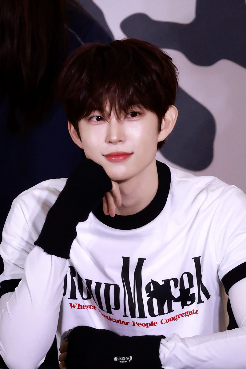 QCBY0411's tweet photo. 260117

#건우 #거누누 #geonwoo #GEONWOO https://t.co/ai9ad2lfTG
