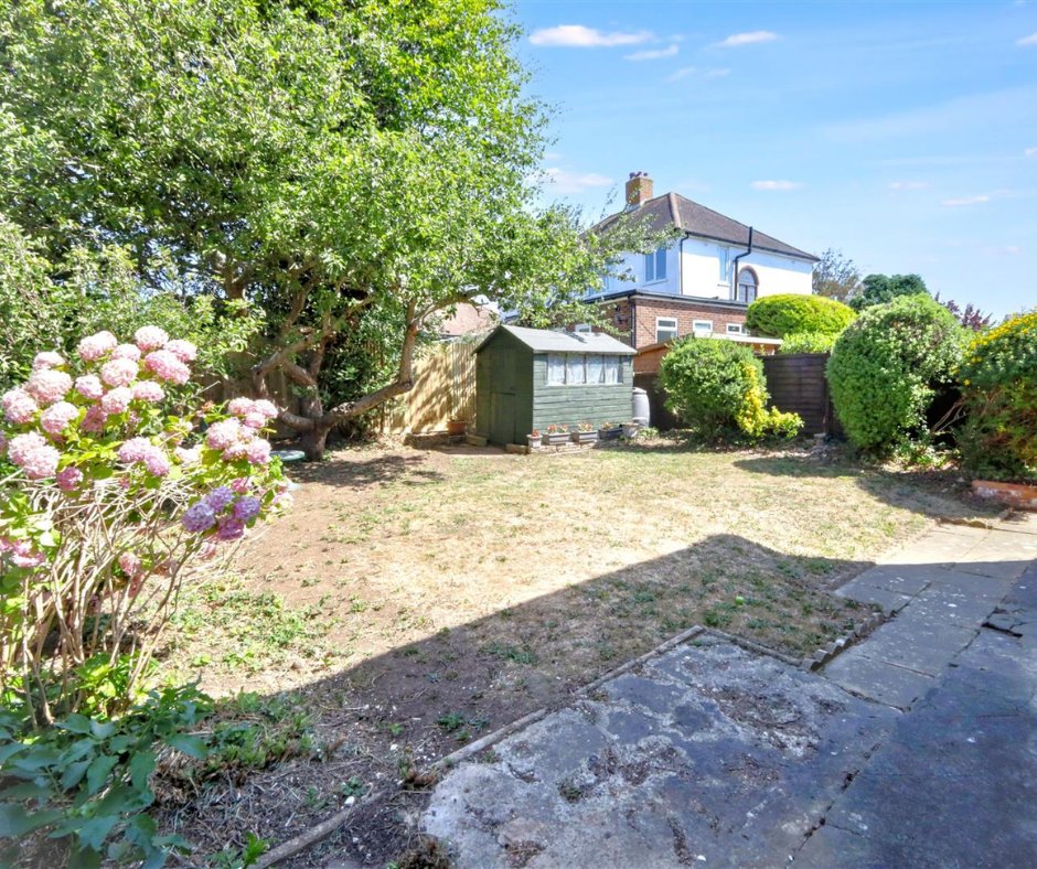 DeanandCo1973's tweet photo. NORTHEASE DRIVE-HOVE-OIEO £550,000
💻 https://t.co/vR6d3JTrrJ
YOURS NEXT? Call ☎️01273 721061 to arrange your FREE market appraisal. #hove #hangleton #brightonandhove #brighton #hoveforsale #hoveproperty #BN3 #hoveagent #forsalehove https://t.co/ZSdMd9ADnk