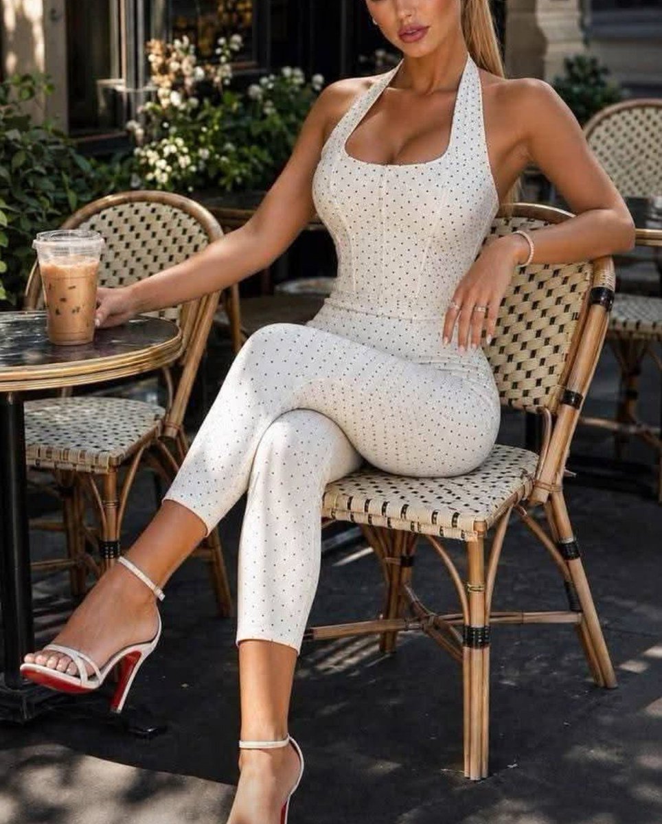 AlixG_2's tweet photo. Good morning beautiful freedom lovers 
In a world full of squares, be a polka dot
Enjoy your coffee &amp; your day ☕ 💋 

"Confidence is the best accessory, but a good sprinkle of polka dots never hurt." https://t.co/NHhifeYboS