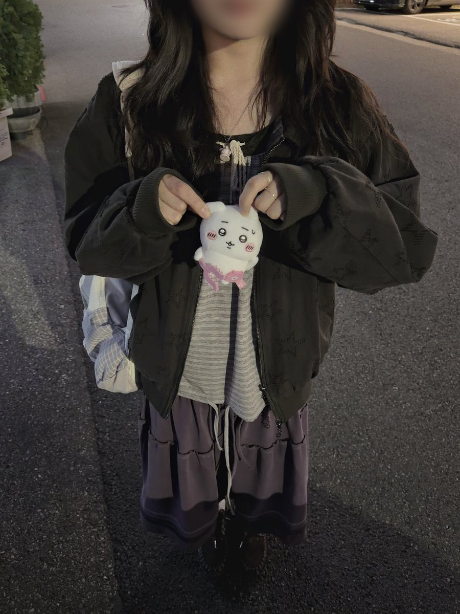 h0621o's tweet photo. 동생이랑 하루종일 각자 아기를 품고 돌아다님 https://t.co/EVnBKN9R2d