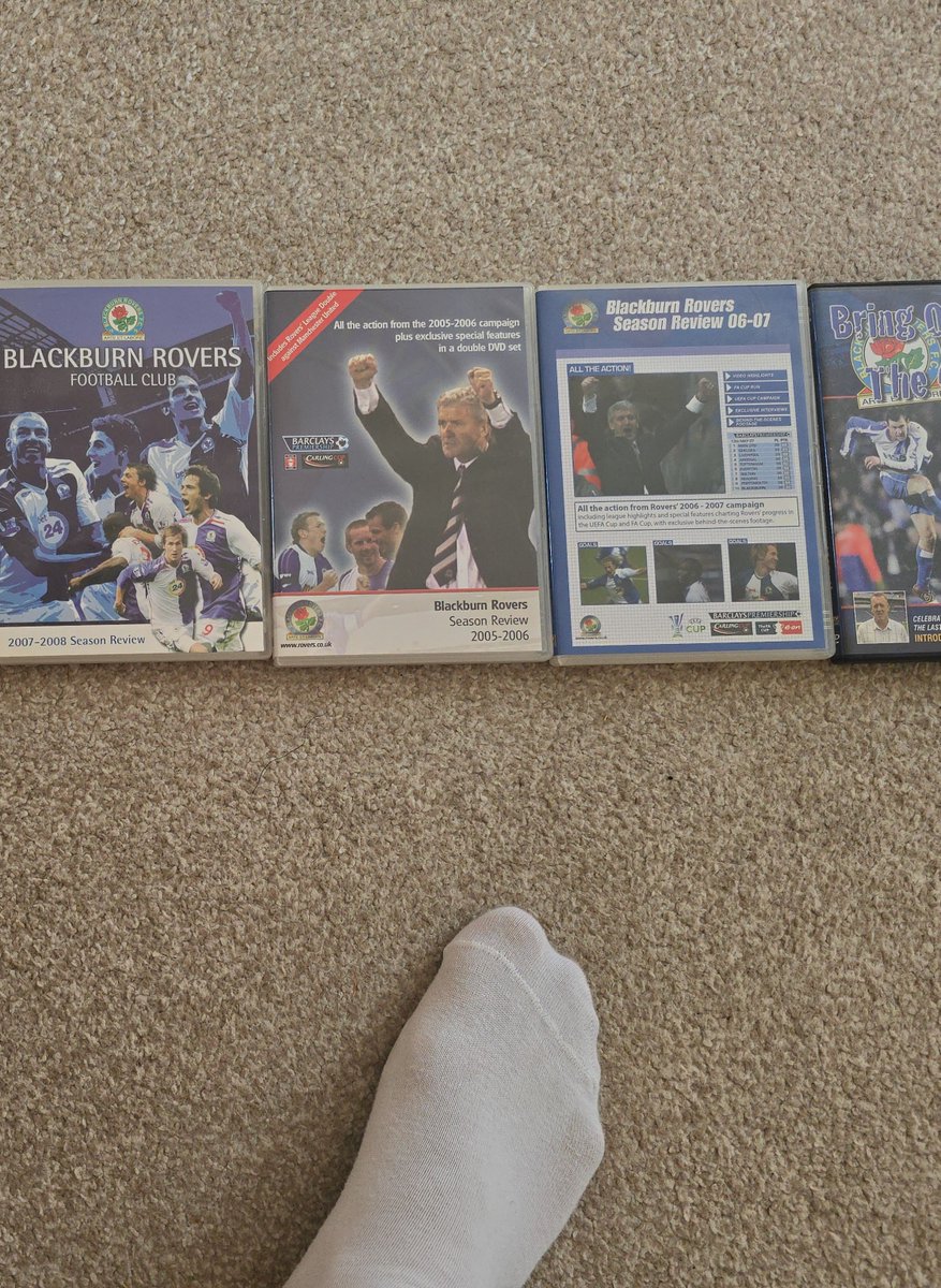 PhilNorth4's tweet photo. Anyone fancy reliving better times? Dont own a DVD player but cant throw them out @blackburnendpod @MikeyDelap @NYCRovers @RoversXtra @BlackburnEnder @blackburnrovers @Northern_Rover @readrovers @RoversCentral_ @LatestRovers @roverseas @RoversPundit @RoversPaper @RoversTiliDie_ https://t.co/ubxruaG5jf
