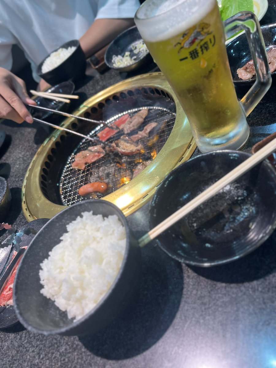 albarn_nikke's tweet photo. 人の金で食べる焼肉ほど美味しいものはないね🍻 https://t.co/C3V4oXnqc0