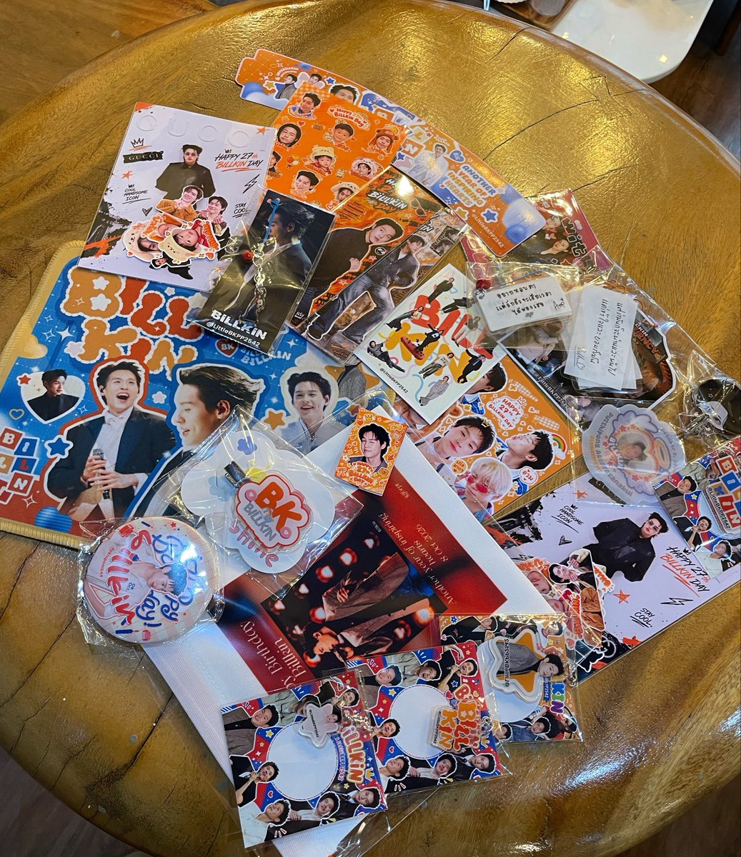 thinkinofp's tweet photo. น่าย้ากมากเลยคับ แงแงแย้ว 🧡✨🥳
#ProjectForBillkin27th #HBDBILLKINxLITTLEBKPP2542 #Billkin27thEdition https://t.co/Ni4sYZ3eYn