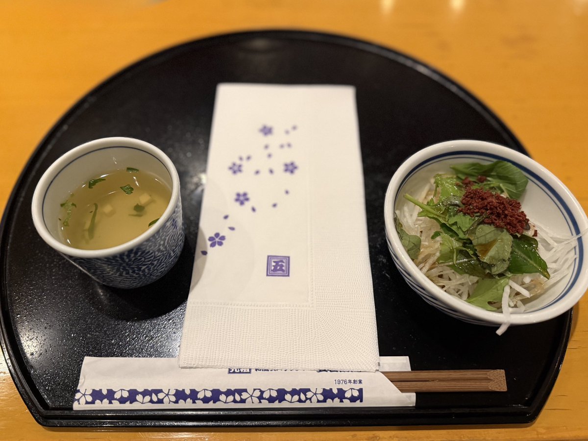 sena_setuna's tweet photo. 具だくさん!!カニと帆立と
4種きのこのペペロンチーノ
五右衛門は美味い😋 https://t.co/HOsblEh0k8
