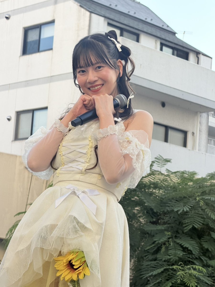 rin_ryu_ribo's tweet photo. アカフーライブ行ってきました！
2部からだけどめちゃくちゃ楽しかった！

ゆいかちゃんはいつも通り可愛かったし、みるちゃんは息子見つけてニコニコしてくれて嬉しかった〜！

新体制のMEIDもやっと見れた！
なんか色々レベル上げてきた感じ凄かった！↓

#向日葵プリンセス
 #楽遊MEID https://t.co/NwGZOXdEpU