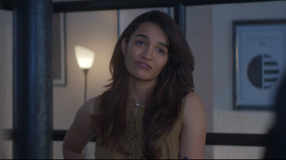 Aneesh_98's tweet photo. .@rinibot is simply lovely in #Love! ✨❤️ Her innocent charm, expressive eyes &amp; effortless screen presence make every moment special. 🙌

One of the performances that truly stands out! 🔥❤️

Thank you, @directormbalaji , for giving us #Harini 👏 https://t.co/nQ0nRHo59J