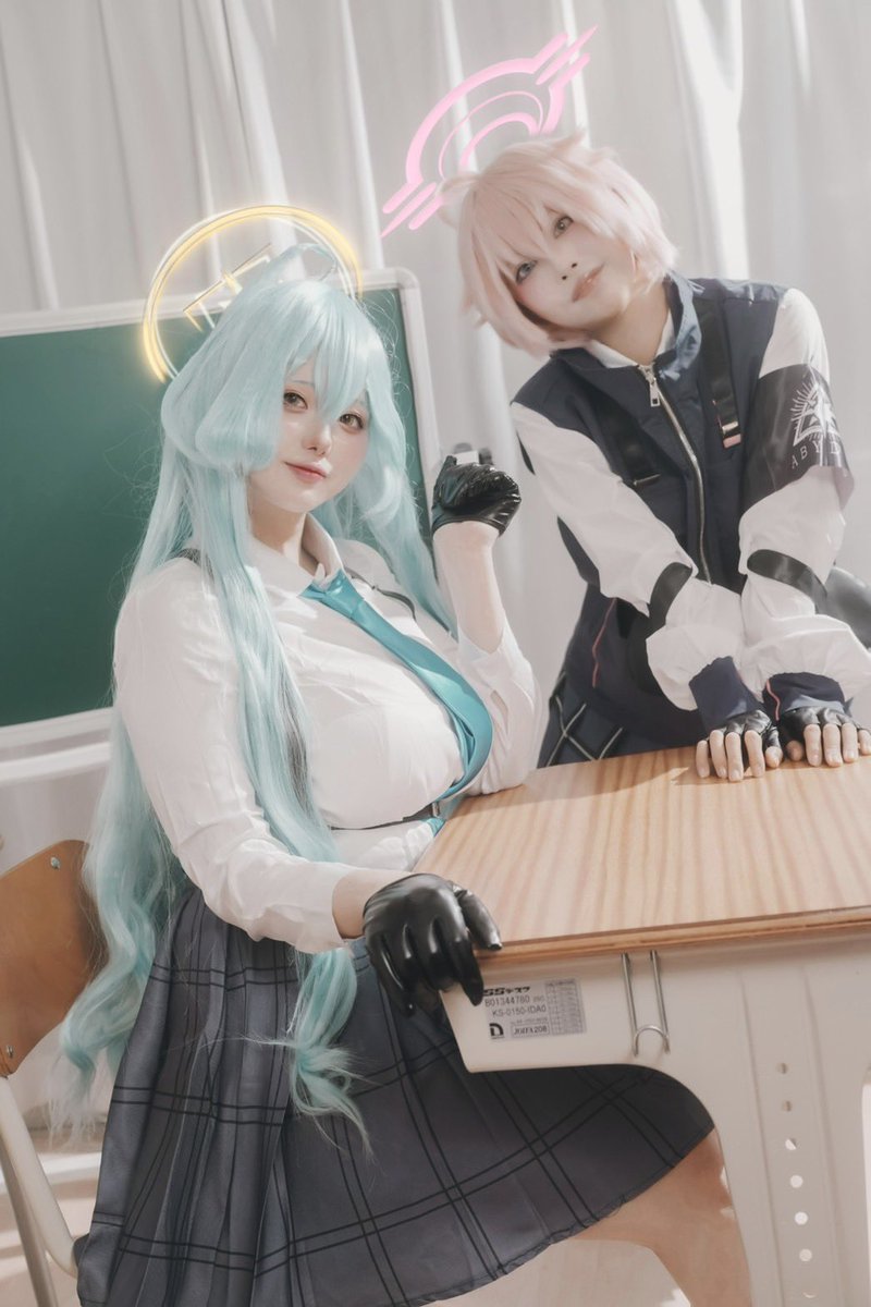 Shi_o_cosplay's tweet photo. 🩵#せんアカ16 お品書き🩷
#せんせーのアーカイブ16

10/12（月・祝）
📍【ん-75】うみのゆき

ユメホシ中心に頒布します😊

こだわりが詰まった頒布物お手にとっていただけると嬉しいです🎶
当日はユメホシの制服でお待ちしております！🐳

お取り置きは〜10/11 23:59DMまで✉️
 #せんアカ https://t.co/oBW0m6hBxs