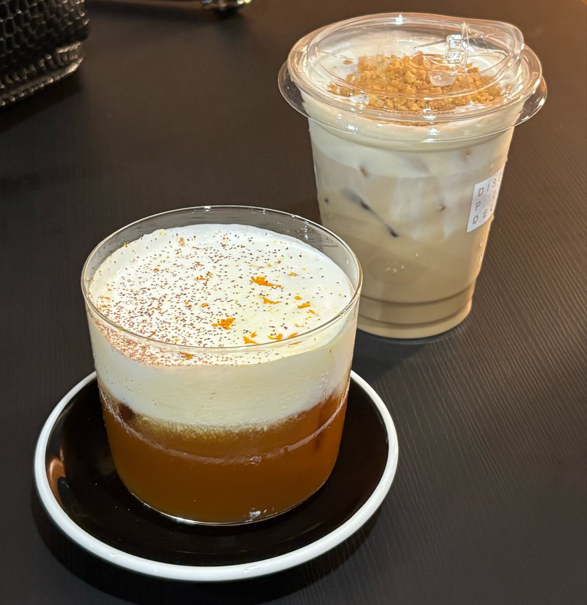 MakkawaruRae's tweet photo. pengen punya someone to talk sama having coffee with…. https://t.co/bwtBfNymy2