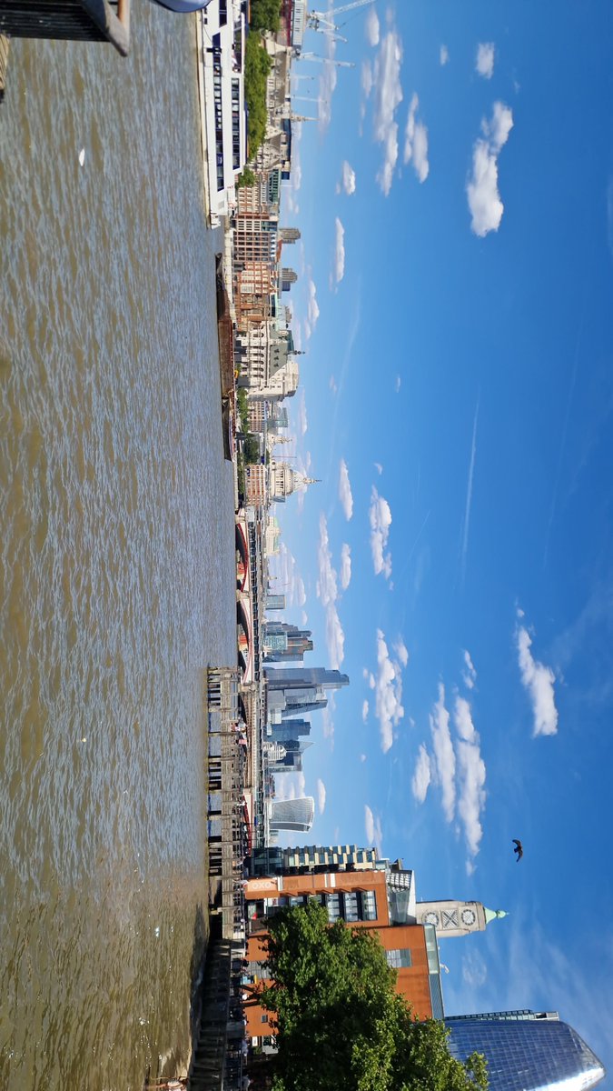KingTravesty's tweet photo. LONDON pics #london #england #uk  #travelpics https://t.co/jCXqJxzht7