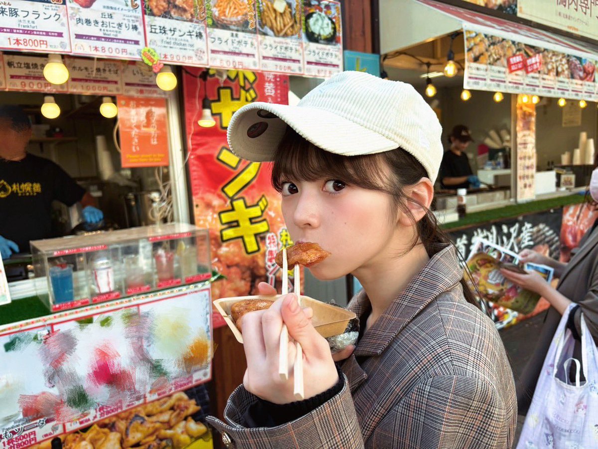 nogizaka46's tweet photo. 【ブログ更新 長嶋凛桜】 欲張りな自分
https://t.co/KLM5cCvkVJ https://t.co/m3A6KrD2re