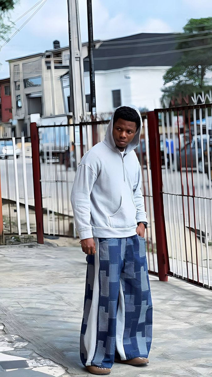 dan_yemyt's tweet photo. Hoodie X Denim Joggers 🪖✂️🧵 https://t.co/G0RPQ9gEXB