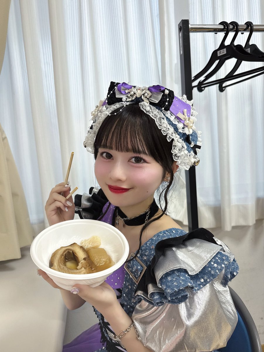 NER_saeko0701's tweet photo. #かがやきフェス2026 ⟡.·
NEVER END ROLL石川県初遠征でした🥲🫶🏻
ネバエン初めて見てくれた方も、一緒に遠征してくれた方もありがとう〜☺️

食べたかった金沢おでんも食べれたよ🍢
まだまだ金沢楽しみますっ https://t.co/jZFM3mWerM