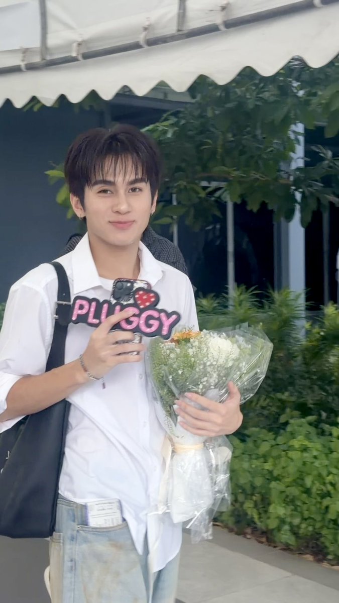NFNJ9's tweet photo. เจย์ชัดเจนจังอะ 🤭🤧 
#PERSES_UNCENSOREDConcert https://t.co/1H3of7eh4l