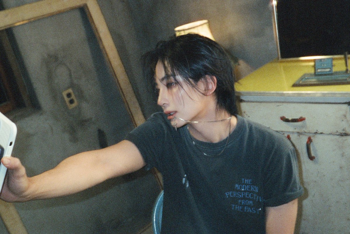 _wonuwo's tweet photo. behind the scene:                  the result: https://t.co/1gzj4Nv3sX
