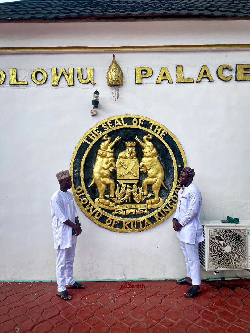 T_ZenithNetwork's tweet photo. opportunity to present the vision, mission, and developmental objectives of the initiative and engage His Royal Majesty on its potential impact.

The Olowu acknowledged and commended the efforts of the youth-centered initiative and expressed his full endorsement and support... https://t.co/Thf6kcIhC4