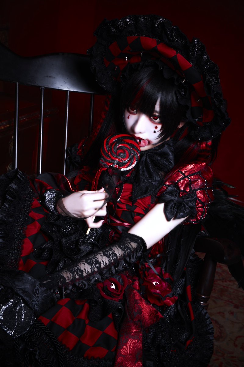Pikarin_shiina's tweet photo. †新アー写†赤黒イ廻廻廻廻

なんと今年の衣装はDimMoireのころもちゃんがデザインしてくれました＾＾

生お披露目の11月14日降誕祭を、お楽死みに、、、 https://t.co/t3HaiOHykS