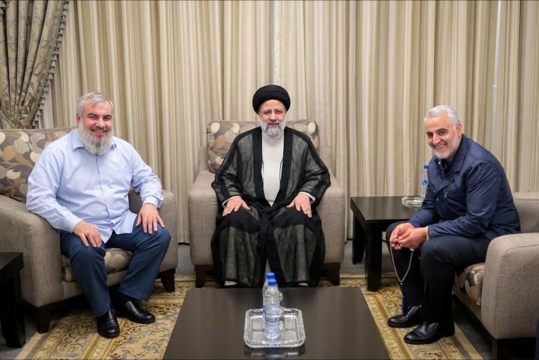 Shahsavargr's tweet photo. دنیا تا ابد شما رو به ما بدهکاره‌
#فالوبک_فوری https://t.co/dqdkVG8WwI