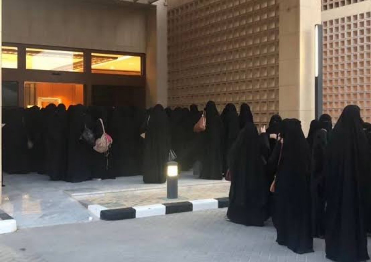 TahaniFaha's tweet photo. #٢٠٣٠_بلا_تبرج
لا اريد التبرج
لا اريد التبرج
لا اريد التبرج
لا اريد التبرج
لا اريد التبرج
لا اريد التبرج
لا اريد التبرج
لا اريد التبرج
لا اريد التبرج
التبرج طمس للستر وتشويه للفطرة.. ومحاولاتهم لنشر الثقافة الغربية بتموت في مهدها، الحشمة فخرنا وتاج رأسنا.
#النسوية_تعادي_الإسلام https://t.co/GxHNL7xVhF