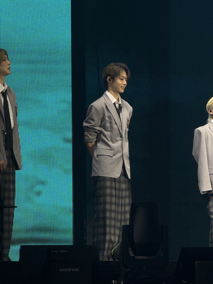 yleewej's tweet photo. 지금은 귀엽게 얼차려 중이심 https://t.co/Rxs8W99vDW