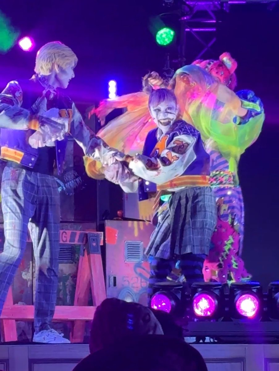 hhn_gem_1's tweet photo. 10/3  1st
綱引きがかわいかった笑

#ハロウィーンホラーナイトアカデミー
#ホラーナイト2026 https://t.co/bxXjEhNQh2