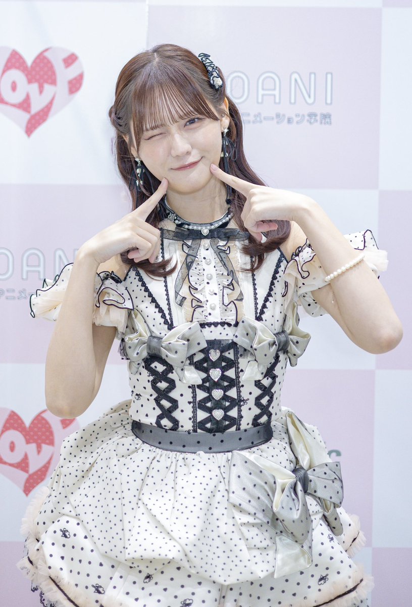 mi_takamatsuice's tweet photo. 2026.10.3
＝LOVE個別撮影会　vol.17
21st シングル「恋、はじめました。」

気づいてないのかにゃ？

#イコラブ個別撮影会
#イコラブ
#髙松瞳 https://t.co/ELpuhSvvkc