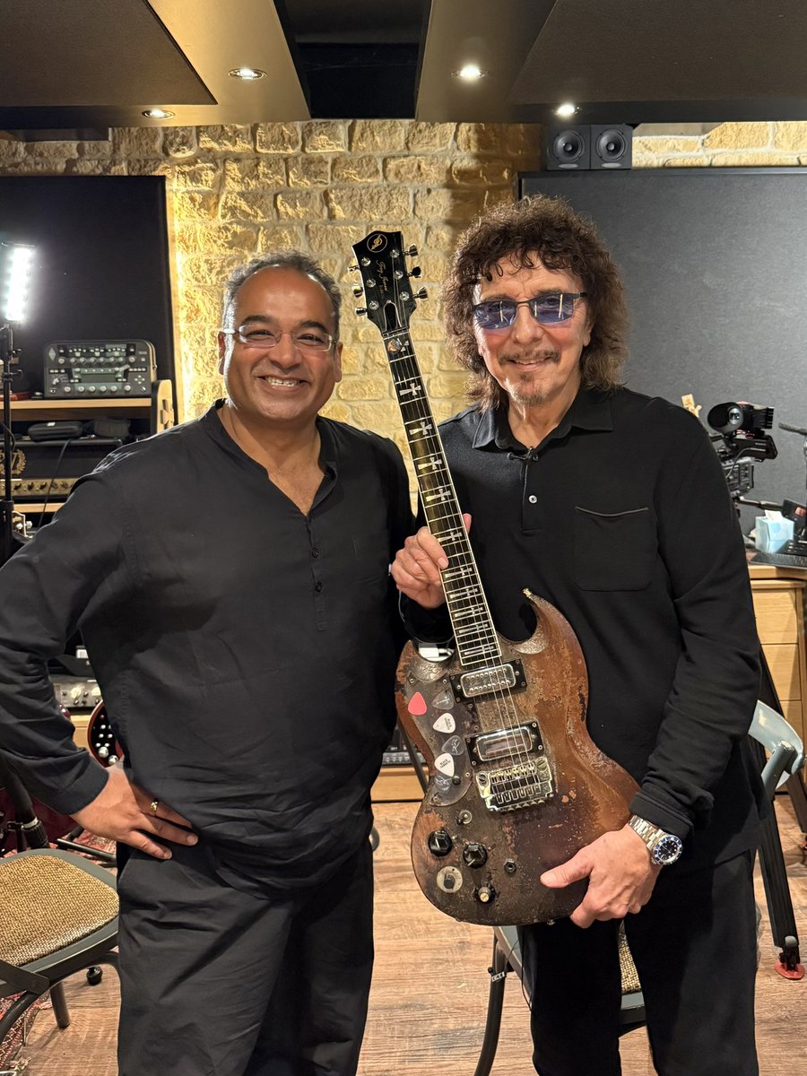 tonyiommi's tweet photo. Had a great time chatting to @krishgm  about life, guitars and my new album yesterday. UK viewers can keep an eye out for the interview on Channel 4 News this evening! - Tony ✟ https://t.co/PIoJnAwa2t