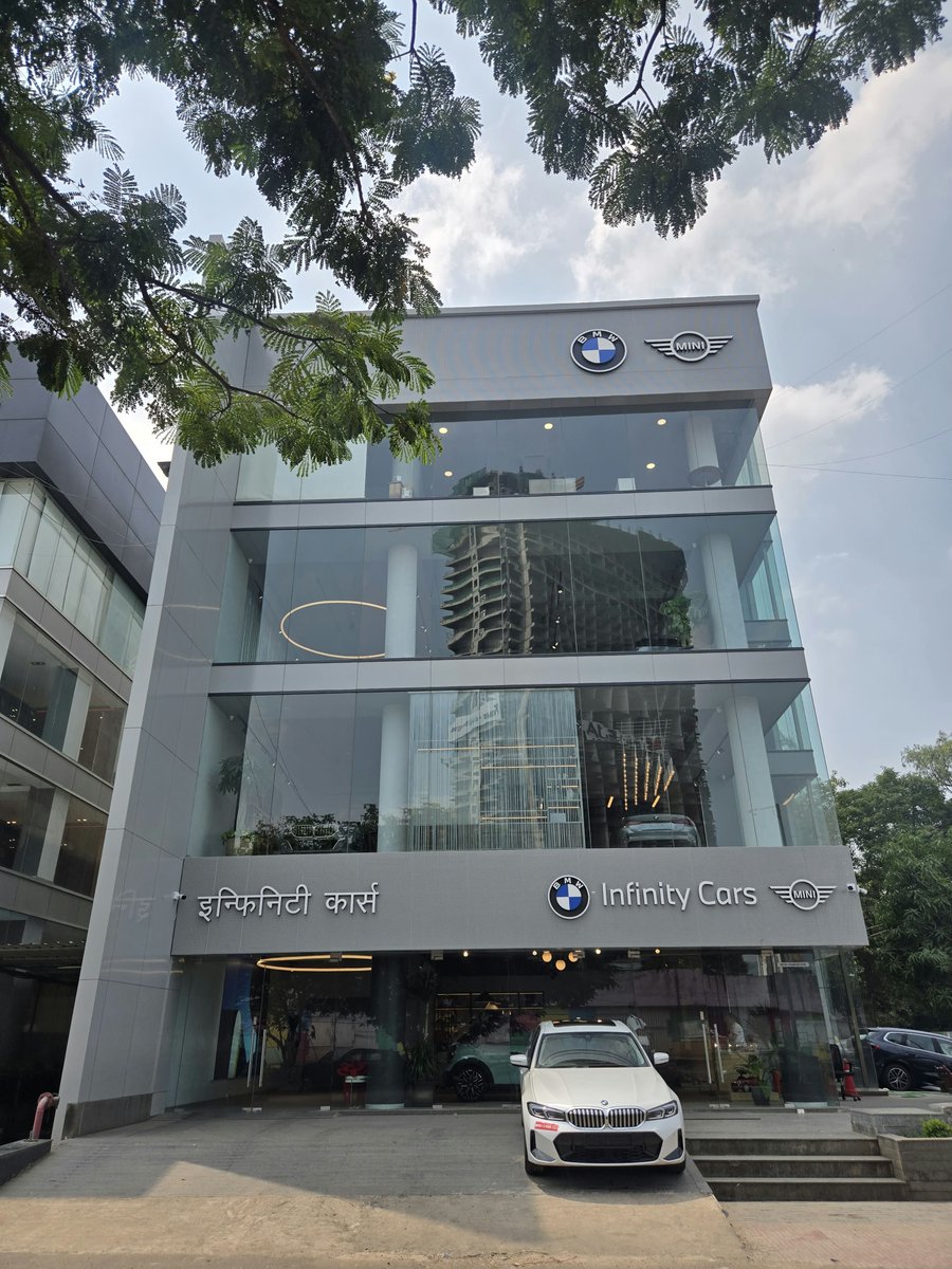 NamasteCar's tweet photo. #BMW, #MINI and BMW Premium Selection Come Together at Infinity Cars Navi #Mumbai https://t.co/X19K7LgMdX