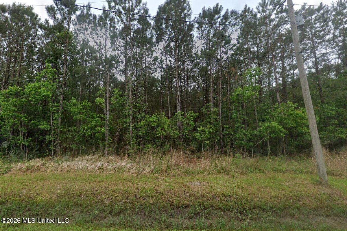 charterpointpdx's tweet photo. 🏡 0.41 acre · 3 combined lots · Twelfth St, Shoreline Park, Bay Saint Louis, MS 39520
💵 $9,000 cash · OF $1,999 down · $179/mo · 5 years · 9.5% · OF price $10,500
MLS# 4157362 · Holly Lemoine-Raymond · 601.569.6099 / 228.466.6643
#BaySaintLouis #MississippiLand https://t.co/HHDqxePZwW