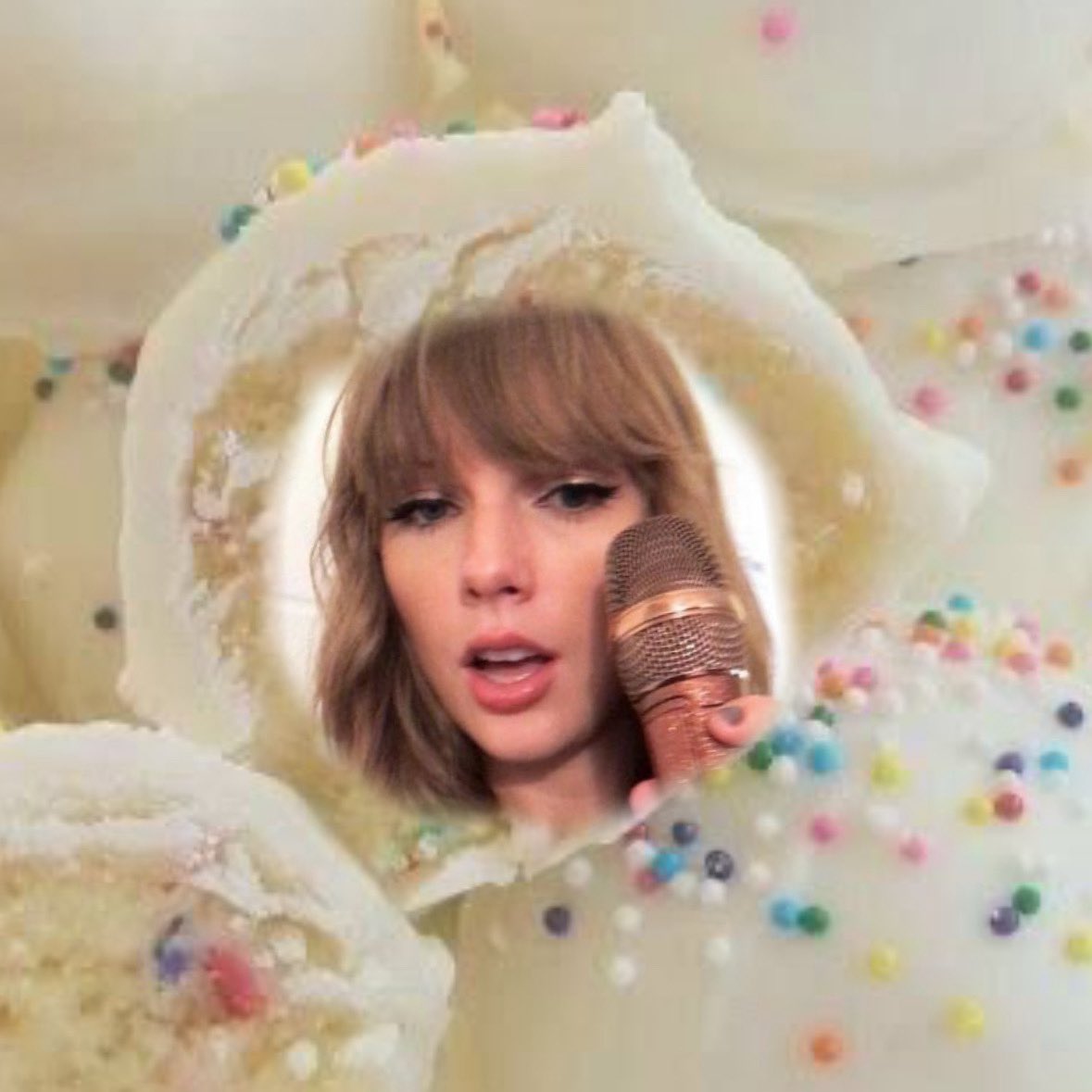 tayhealing's tweet photo. wait swifties follow meee https://t.co/YDBe0i3AyM