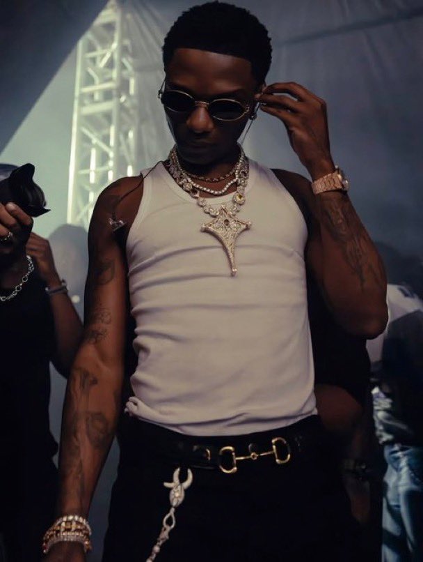 oluwamayowaa04's tweet photo. Pls who did they said he want to spoil Afro beats?

Davido.                                                       Wizkid. https://t.co/l8sDMjt8yM