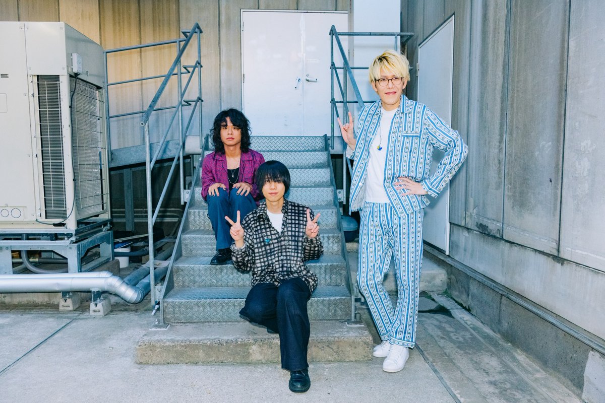 OisicleMelonpan's tweet photo. ￤THANK YOU!!￤

おいしくるメロンパン avenue tour
- sleepwalk -

広島公演にお越しいただいた皆様、ありがとうございました🚶🏻

photo by @ao_dramatic_aoi https://t.co/X662ycKDm9