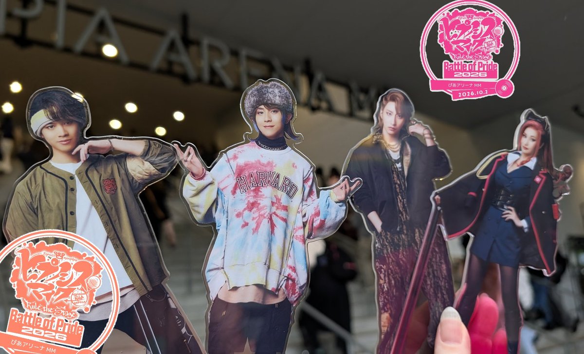 arisa_kirisame's tweet photo. 前夜に開演ギリで着席してもうOPが始まってる中慌ててリンライを着けるも焦って上手くいかず「間に合わない(号泣)鬼ボンパート始まっちゃう(号泣)」って手伝ってくれてたユウカさんに泣きを入れてたら「大丈夫だから！間に合うから！」って叱咤激励を受ける悪夢を見ましたが正夢にならなくて良かった https://t.co/47gf0ku7Kv