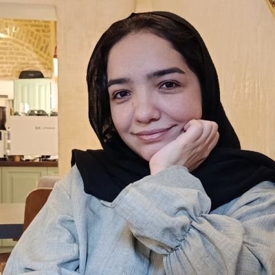 SholeAzadi's tweet photo. @Farnaz9511 دیگه تویی که قیافت شبیه عقب افتاده هاس باید دهنتو ببندی که https://t.co/sBw7qLUxin