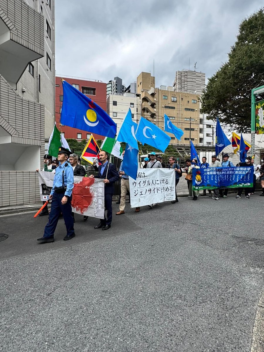 sawut_'s tweet photo. 今日(10月3日)、中国の圧政下に置かれている各民族団体と連携し、東京都内で中国の国慶節に対する抗議活動を行った。

ウイグルでジェノサイドが続き、「民族団結促進法」が施行された中国で、深刻な人権侵害が続いている現状を、日本社会に広く訴えた。 https://t.co/7Etll7WOf7