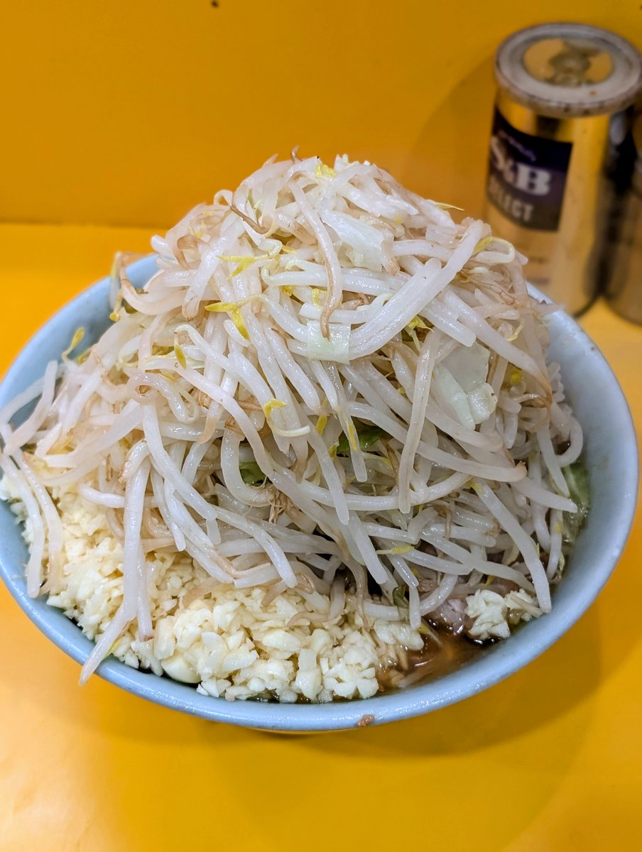 divers0777's tweet photo. 野猿二郎
えびざるラーメンニンニクマシマシ野菜
3回目のえびざる合戦🦐🐵
貴重なニンニクを入れても許される日🧄
うまかったーごちそうさまでした https://t.co/98a6db7Sc8