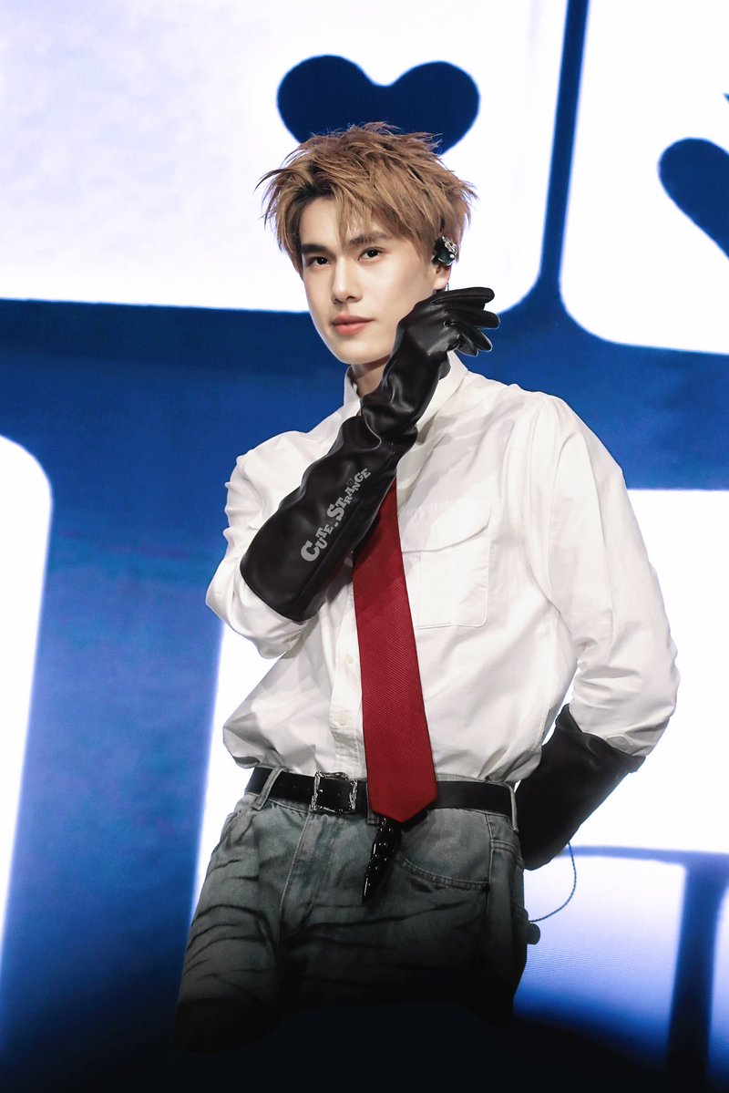 PimEye_Kate's tweet photo. ไม่ไว้ชีวิตแม่ๆเลย จะเดรสสสส~ 🫠

PHUWIN 1ST FANCON IDN

#2026Phuwin1stFanconinIndonesia
#Phuwintang https://t.co/Wefh3FFUcG