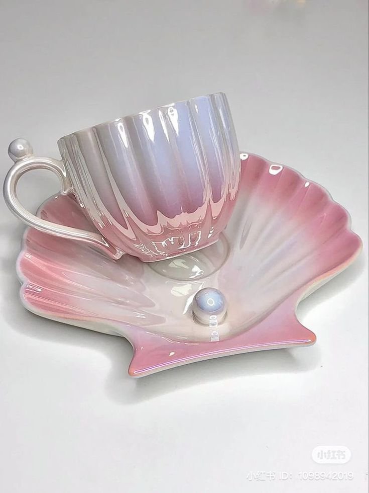 girlwhoblooms's tweet photo. she sells seashells by the seashore https://t.co/r8ecJBfiaz