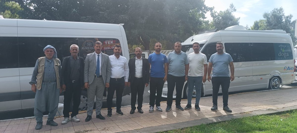 EyyubiyeAkParti's tweet photo. Eyyübiye’nin gönlü bir, heyecanı bir!

Merkezden kırsala, Eyyübiye olarak Cumhurbaşkanımızı karşılamaya gidiyoruz! 🇹🇷

Cumhurbaşkanımız ve Genel Başkanımız Sayın Recep Tayyip Erdoğan’a duyduğumuz muhabbetle yollardayız. Hemşehrilerimizle birlikte Şanlıurfa’mıza yakışır bir coşkuya ortak oluyoruz.

#MilletimizleYolumuzBir
#SüleymanElgün #AkEyyübiye #Eyyübiye

@RTErdogan @Akparti @abuyukgumus @hakanaksu058 @farukaytek @mustafaelitas @acarfaruka @Ziverozdemir @milhamigunbegi @bybekirbozdag @AEminOnenOfis @ProfDrDusak @CYAZMAC @malicevheri @ibrahimeyyupogl @HikmetBasak_63 @av_mfaruk @ElgunSuleyman @SalihAldeniz5 @Serkankrmz63 @SbrKnk @ihalilesiyok