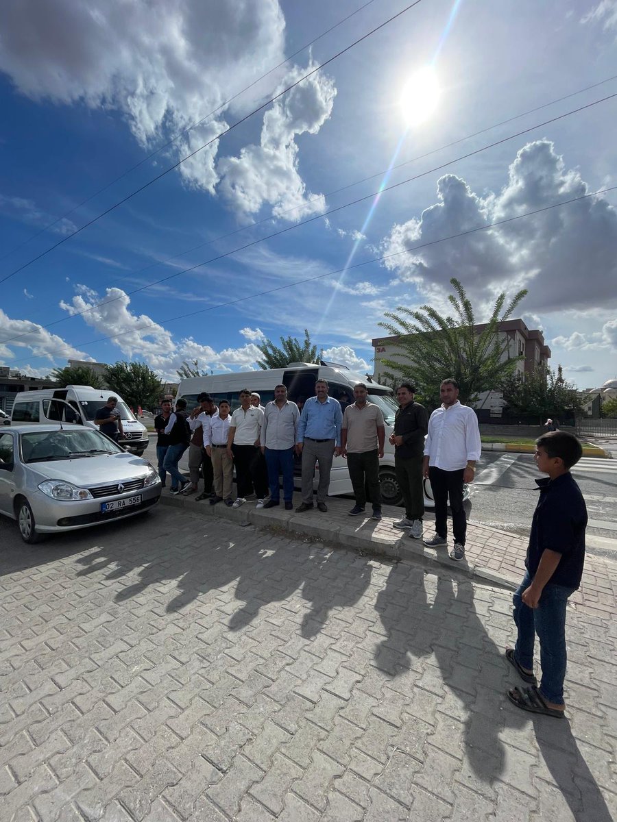 EyyubiyeAkParti's tweet photo. Eyyübiye’nin gönlü bir, heyecanı bir!

Merkezden kırsala, Eyyübiye olarak Cumhurbaşkanımızı karşılamaya gidiyoruz! 🇹🇷

Cumhurbaşkanımız ve Genel Başkanımız Sayın Recep Tayyip Erdoğan’a duyduğumuz muhabbetle yollardayız. Hemşehrilerimizle birlikte Şanlıurfa’mıza yakışır bir coşkuya ortak oluyoruz.

#MilletimizleYolumuzBir
#SüleymanElgün #AkEyyübiye #Eyyübiye

@RTErdogan @Akparti @abuyukgumus @hakanaksu058 @farukaytek @mustafaelitas @acarfaruka @Ziverozdemir @milhamigunbegi @bybekirbozdag @AEminOnenOfis @ProfDrDusak @CYAZMAC @malicevheri @ibrahimeyyupogl @HikmetBasak_63 @av_mfaruk @ElgunSuleyman @SalihAldeniz5 @Serkankrmz63 @SbrKnk @ihalilesiyok