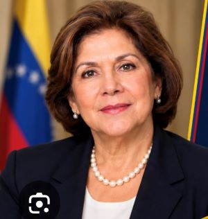 homeroboscan's tweet photo. La barrida en el Tribunal Supremo de Justicia será total...Orden de Washington...Del actual TSJ no quedará nadie...Nombrarán a los 32 magistrados, no a los 12 aumentados por el interinato chavista buscando mantener el control de ese organismo...Y hay plazo para todo...El 15 debe estar listo el Comité de Postulaciones con 4 miembros opositores y 3 del chavismo...Hasta el último de octubre se recibirán postulaciones y el nuevo TSJ debe estar nombrado para el 15 de noviembre...Jorge Rodríguez incurre en un "pataleo de ahorcado" cuando por su cuenta nombra a 10 de sus diputados bates quebrados dizque como "representantes del gobierno" en la comisión que escogerá al nuevo TSJ...Gran embuste...Todo está friamente calculado...Y en el asunto priva una sola opinión....La de Washington a través de Dinorah Figuera...Y ahora a través de María Bernardoni, llamada a dirigir el Comité de Postulaciones.