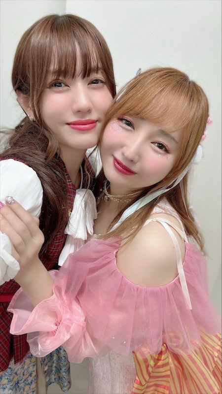 YamaguchiRikako's tweet photo. 所恵美役、藤井ゆきよさん。LEMONADEからBe My Boyを繋ぐ演出をただの移動ではなくドラマチックに演出してくれたのはゆきよさん❣️嬉しかったな〜！Be My Boyも、恵美ちゃんと、ゆきよさんと一緒に歌いたかったの。2ndから一緒に歌う機会も多くて、夜想令嬢でも深い絆！快く引き受けてくれてありがとう😊✨