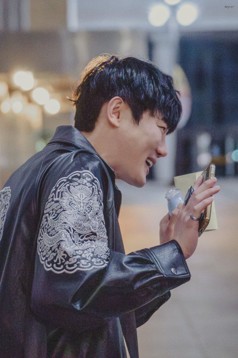 berry_yoo_'s tweet photo. 261002🌙 <배니싱> 울산 퇴근길                        

#유승현 배우님 https://t.co/lrQa1OnVnr