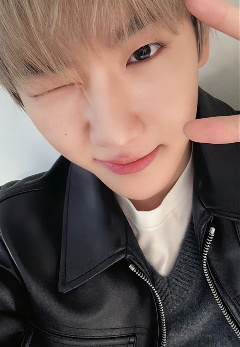 ethernallyyy's tweet photo. blondeku yang ini lebih mantappp, aku ga berpindah ke blonde yg lain kok B https://t.co/Gh8Ip2Rh28